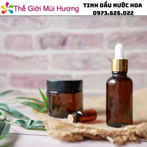 Xịt tinh dầu nước hoa đúng cách